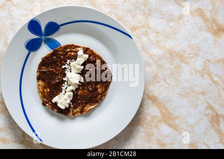 Enfrijoladas, Vegetarische Mexikanische Küche, Typische Gerichte Von Antojitos Stockfoto