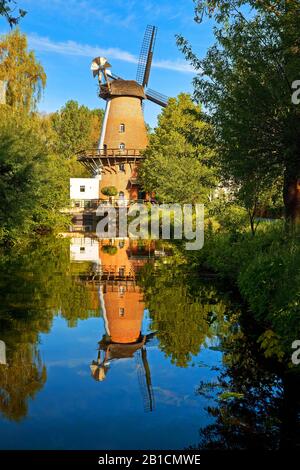 Windmühle Lahde aus dem Jahr 1876, Deutschland, Nordrhein-Westfalen, Petershagen Stockfoto