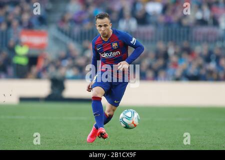 Barcelona, Spanien. Februar 2020. Arthur (Barcelona) Fußball/Fußball: Spiel der spanischen "La Liga Santander" zwischen dem FC Barcelona 5-0 SD Eibar im Camp Nou in Barcelona, Spanien. Credit: Mutsu Kawamori/AFLO/Alamy Live News Stockfoto