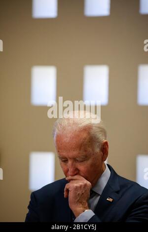 02202020 - Las Vegas, Nevada, USA: Der ehemalige Vizepräsident und demokratische Präsidentschaftskandidat hoffnungsvoll Joe Biden spricht über seinen Plan, Waffengewalt zu bekämpfen, und die National Rifle Association, während er am Mittwoch, 20. Februar 2020 in Las Vegas Wahlkampf macht. Überlebende von Waffengewalt und Mitglieder von Moms Fordern Action, eine Anti-Waffengewalt-Interessenvertretung, schloss sich Biden an. Stockfoto