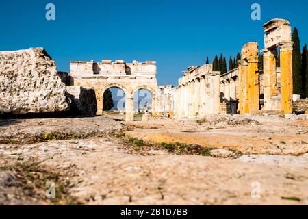 Ruinen von Hierapolis, einer antiken griechischen Stadt Stockfoto