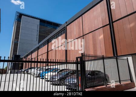 Sydney, Australien neue mehrstöckige Arthur Phillip High School in Parramatta, die 2020 eröffnet wurde, Western Sydney, Australien Stockfoto