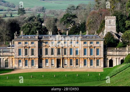 Der Dyrham Park ist ein im Stil des Barock gestaltes Landhaus in einem alten Hirschpark in der Nähe des Dorfes Dyrham in South Gloucestershire, England. Stockfoto