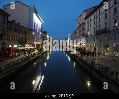 Italien, Lombardei, Mailand, Navigli, Alzaia Naviglio Grande, Kanal Naviglio Grande zwischen dem 12. und dem 14. Jahrhundert Stockfoto