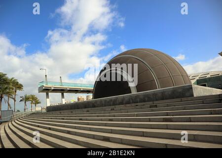 Alexandria/Ägypten ein Bild, das die Bibliothek von Alexandria, die Bibliothek der Bibliotheke von Alexandria und einen Blick auf das Planetarium Science Center zeigt Stockfoto