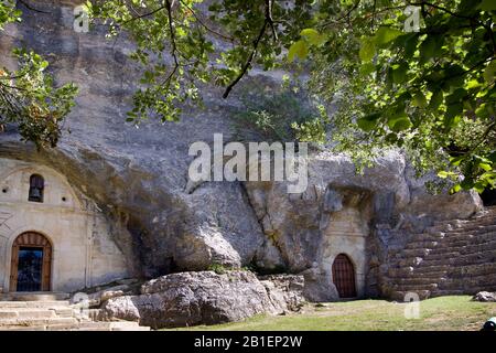 San Bernabe Kapelle in Ojo Guareña Naturdenkmal. Las Merindades, Burgos. Spanien Stockfoto