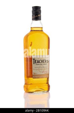 Berlin - 15. JANUAR 2020: Teacher's Highland Cream Blended Scotch Whiskey auf dem Ladenregal in Berlin Es ist eine Marke von Blended Scotch Whisky, der in Gla produziert wird Stockfoto