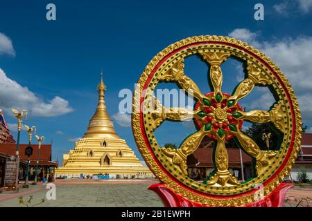 Der Wat Phra Borommathat Chediyaram in der Stadt Kamphaeng Phet in der Provinz Kamphaeng Phet in Nord-Thailand. Thailand, Kamphaeng Phet, Novemb Stockfoto