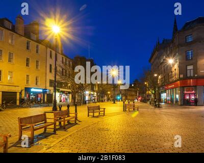 City Square und High Street in der Dämmerung Dundee Scotland Stockfoto