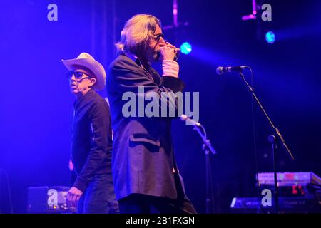 Rob Spragg und Nick Reynolds alias Larry Love und Harpo Strangelove aus Alabama 3, Wickham Festival. August 2019 Stockfoto