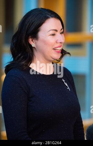 Edinburgh, Großbritannien. Februar 2020. Abgebildet: Monica Lennon MSP - Shadow Cabinet Secretary for Health And Sport, Mitglied für Central Scotland for the Scottish Labour Party. Kredit: Colin Fisher/Alamy Live News Stockfoto