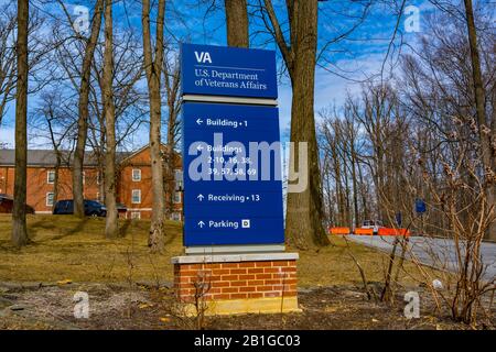 Coatesville, PA/USA - 24. Februar 2020: Gebäude 1 im US Department of Veterans Affairs Medical Center in Coatesville PA. Stockfoto