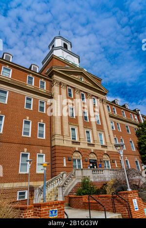 Coatesville, PA/USA - 24. Februar 2020: Gebäude 1 im US Department of Veterans Affairs Medical Center in Coatesville PA. Stockfoto