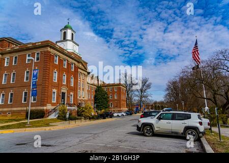 Coatesville, PA/USA - 24. Februar 2020: Gebäude 1 im US Department of Veterans Affairs Medical Center in Coatesville PA. Stockfoto