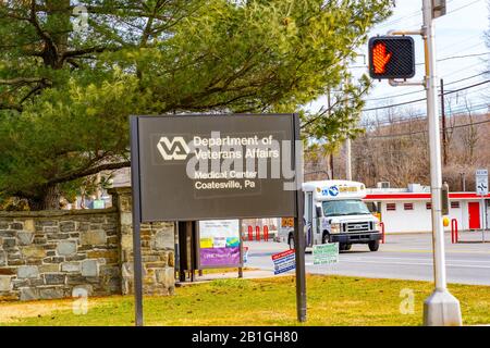 Coatesville, PA/USA - 24. Februar 2020: Gebäude 1 im US Department of Veterans Affairs Medical Center in Coatesville PA. Stockfoto