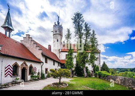 Blick auf die mittelalterliche Burg Goessweinstein In Bayern In Deutschland Stockfoto