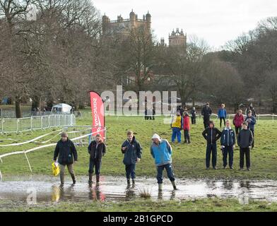 Nottingham - ENGLAND - 22. FEBRUAR: Englische Cross-Country-Meisterschaften, Wollaton Park, Nottingham, England am 22. Februar 2020 Stockfoto