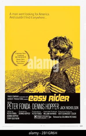 Easy Ride (1969) unter der Regie von Dennis Hopper und mit Peter Fonda, Dennis Hopper, Jack Nicholson und Luana anders in den Hauptrollen. Hippies Wyatt und Billy sind auf einer Reise mit schlecht erhaltenen gewinnen und finden eine Kulturklasse in Amerika. Stockfoto