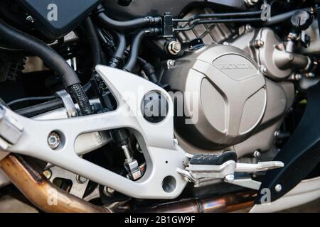 Straßburg, Frankreich - 16. März 2014: Nahaufnahme des Motorrad-Sportmotors von Honda Stockfoto