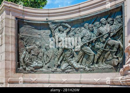 Das staatliche Denkmal von Missouri im Vicksburg National Military Park ehrt Soldaten, die im amerikanischen Bürgerkrieg in Vicksburg, Mississippi, gekämpft haben. Stockfoto