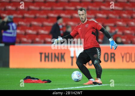 Sunderland, ENGLAND - 25. FEBRUAR Alex Cairns von Fleetwood Town erwärmt sich vor dem Spiel Sky Bet League 1 zwischen Sunderland und Fleetwood Town im Stadion Von Light, Sunderland am Dienstag, den 25. Februar 2020. (Credit: Mark Fletcher/MI News) Foto darf nur für redaktionelle Zwecke in Zeitungen und/oder Zeitschriften verwendet werden, Lizenz für kommerzielle Nutzung erforderlich Credit: MI News & Sport /Alamy Live News Stockfoto