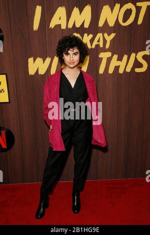 Hollywood, Kalifornien, USA. Februar 2020. West HOLLYWOOD, CA - 25. FEBRUAR: Sarah Yarkin besucht Netflix's "I Am Not Okay With This"-Premiere im Londoner West Hollywood am 25. Februar 2020 in Hollywood, Kalifornien. Foto: Craig Hattori/imageSPACE/MediaPunch Credit: MediaPunch Inc/Alamy Live News Stockfoto