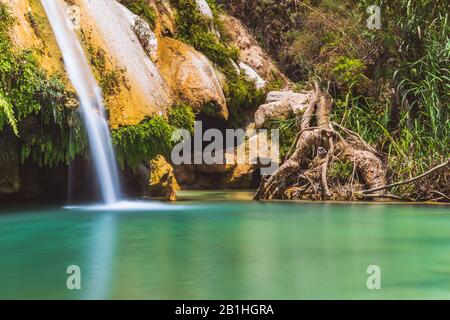 Naturpark Mil Cascadas in Guerrero Mexiko, wo es einige Seen und Wasserfälle von sauberem und kristalinem Wather gibt Stockfoto