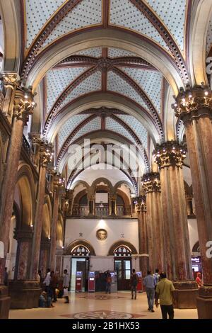 September 2019 In Mumbai, Maharashtra, Indien. Innenbereich von Chhatrapati Shivaji Maharaj Terminus oder Bahnhof Victoria Terminus und UNESCO-Weltkulturerbe Stockfoto