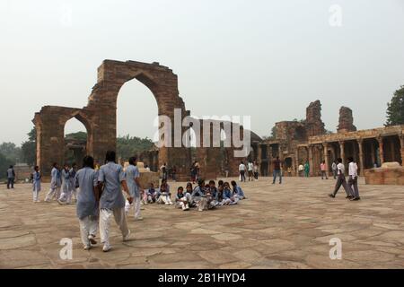 Oktober 2019, Delhi, Indien. Quwwat ul-islam Moschee im Qutub Minar Komplex Stockfoto