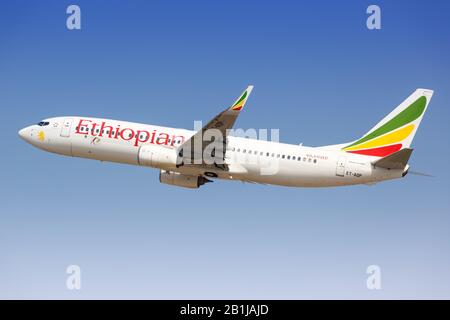 Tel Aviv, Israel - 24. Februar 2019: Boeing 737-800 der Ethiopian Airlines am Flughafen Tel Aviv (TLV) in Israel. Stockfoto