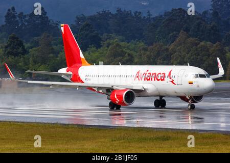 Medellin, Kolumbien - Januar 26, 2019: Avianca Airbus A320 Flugzeug in Medellin Flughafen (MDE) in Kolumbien. Stockfoto