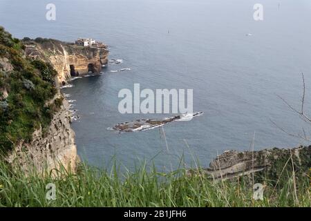 Neapel - Baia Trentaremi dal Parco Virgiliano Stockfoto