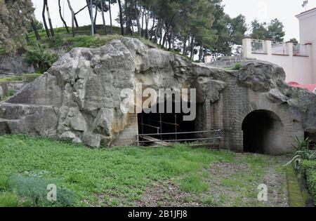 Napoli - Cisterne romane del Parco Archeologico di Pausilypon Stockfoto