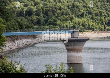 Bigge Staudamm in der Nähe von Attendorn im Sommer Stockfoto
