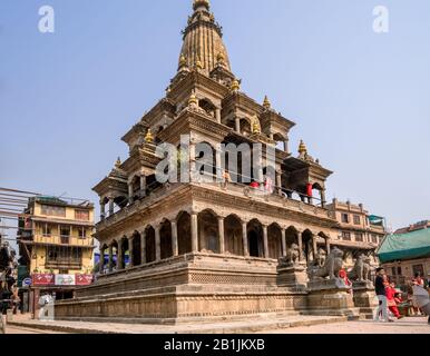 Hindutempel Krishna Mandir am Durbar-Platz von Lalitpur (Patan), Kathmandu-Tal, Nepal Stockfoto