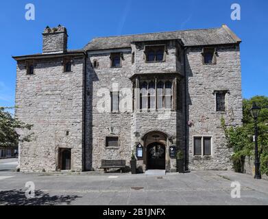 Das Prysten House, das derzeit das Gierige Gänse-Restaurant beherbergt, ist Teil des historischen Erbes von Plymouth in Mayflower 400 Jahre Stockfoto