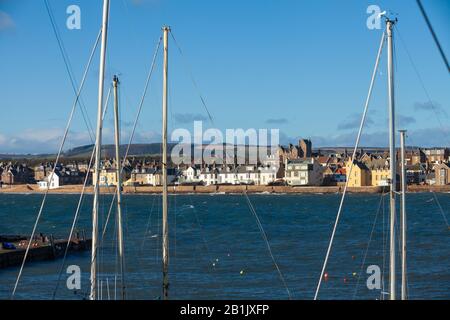 Blick zurück auf Elie vom Hafen, Fife Scotland Stockfoto