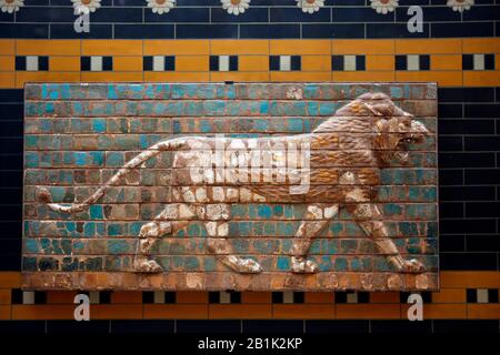 Löwenhilfe. Prozession Street. Babylon. Neo-Babylon. Nebukadnezar II. Ära. 604-562 V. CHR. Glasierter Brick. Istanbul Archaeoligical Museum. Türkei. Stockfoto