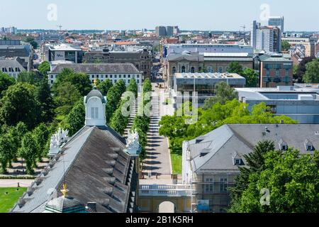 Karlsruhe, Deutschland - 24. Juni 2016. Luftbild über Karlsruhe-Stadt in Deutschland. Stockfoto