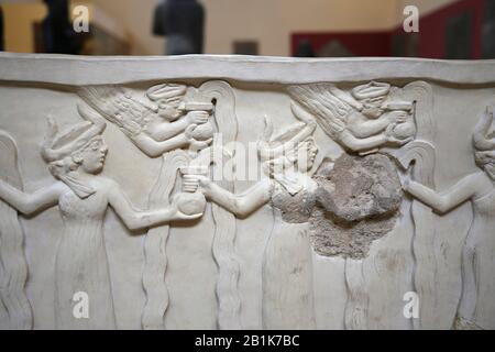 Sakrales Becken. Geschenk von Gudea, Gouverneur von Lagash. Tempel des Gottes Ningirsu. Gudea-Ära. 2144-2124 V. CHR. Museum des Alten Orients. Istanbul. Türkei. Stockfoto