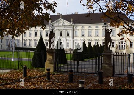 Schloss Bellevue, Sitz des Bundespräsidenten, Berlin, Deutschland Stockfoto