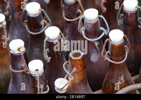 Sonntags-Flohmarkt auf der Straße des 17. Juni im Tiergarten, Berlin, Deutschland Stockfoto