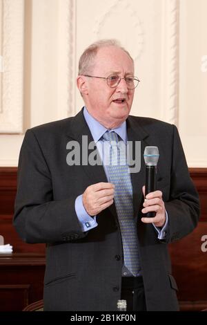 Lord Christopher Tugendhat beim Oldie Literary Lunch; 25/02/20 Stockfoto