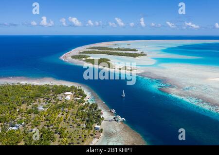 Tetamanu Pass von Fakarava-Atoll, Tuamotu Archipel, Französisch-Polynesien Stockfoto