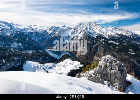 Blick von Jenner auf Koenigssee und Watzmann, Nationalpark Berchtesgaden, Alpen Berchtesgaden, Schönau am Koenigssee, Berchtesgadener Land, Bayern Stockfoto