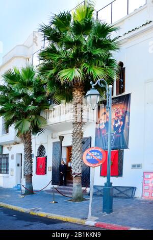 Casablanca, Marokko - 18. November 2014: Rick's Cafe in Casablanca - eine Erinnerung an den Film mit Hmphrey Bogart und Ingrid Bergmann Stockfoto