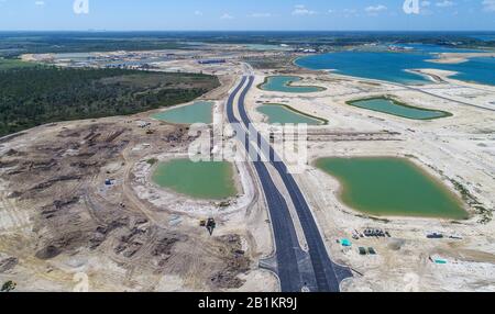 Luftbild der käuflichen Immobilien-Lose auf der Babcock Ranch, Florida, einer selbstständigen, umweltfreundlichen, solarbetriebenen Gemeinde in Florida Stockfoto