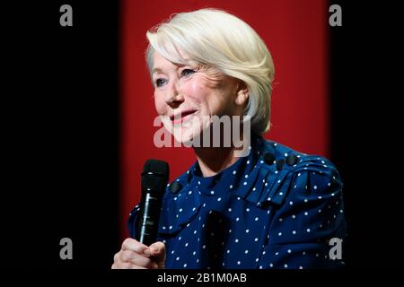 26. Februar 2020, Berlin: 70. Berlinale, Ehrerbietung der Berlinale: Schauspielerin Helen Mirren. Das Internationale Filmfestival findet vom 20.02. Bis 01.03.2020 statt. Foto: Gregor Fischer / dpa Stockfoto