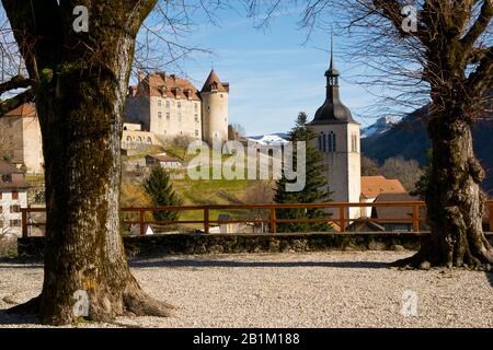 Schöne Gruyeres in den alpen der Schweiz Stockfoto