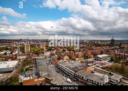 Armley mit Blick auf das Stadtzentrum von Leeds und West Yorkshire